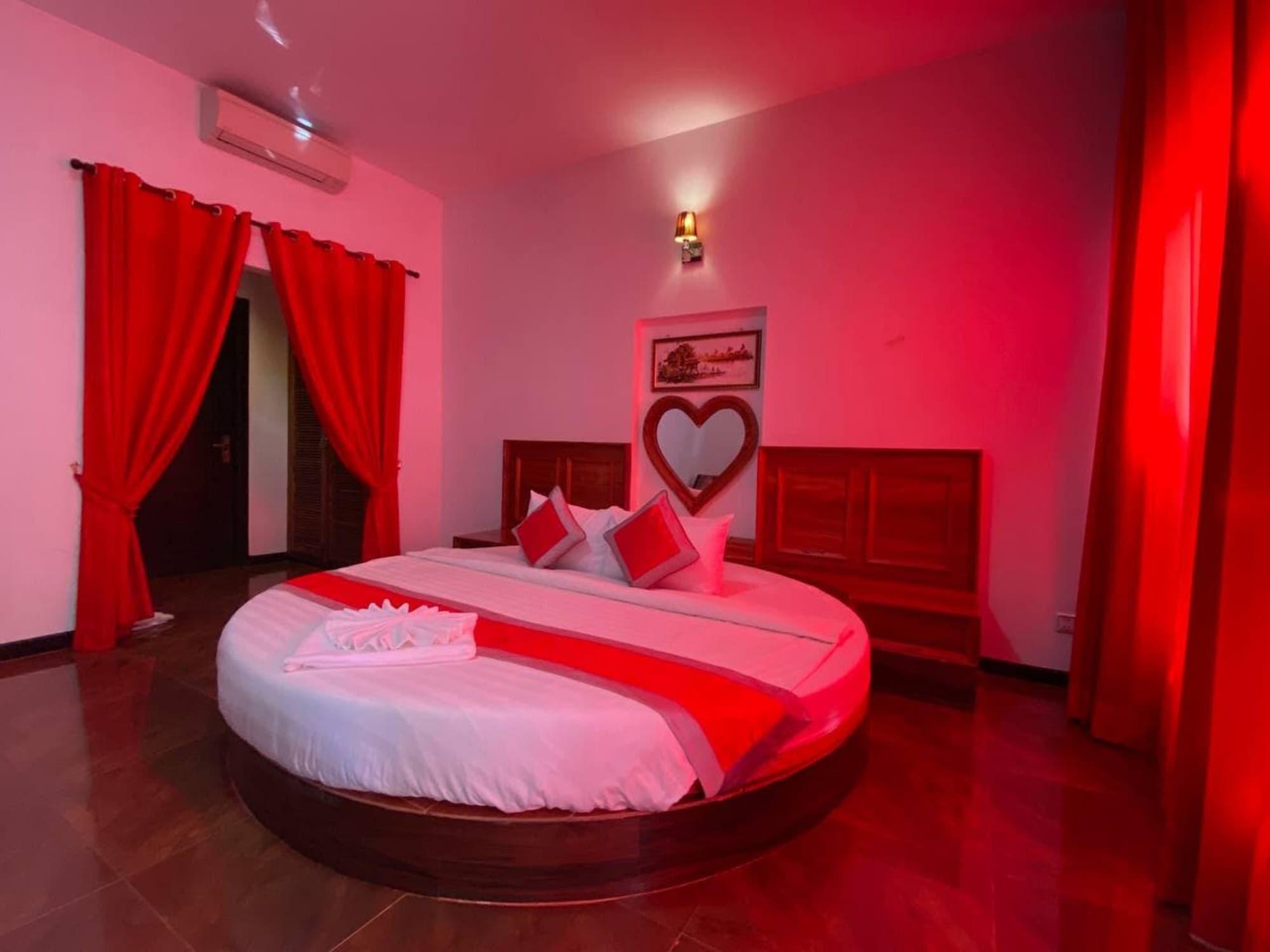 Vimean Sovannaphoum Resort Battambang Exterior foto